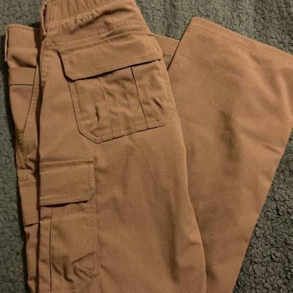 Under Armour khaki cargo pants